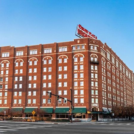 Drury Plaza Hotel Broadview Уичита Экстерьер фото