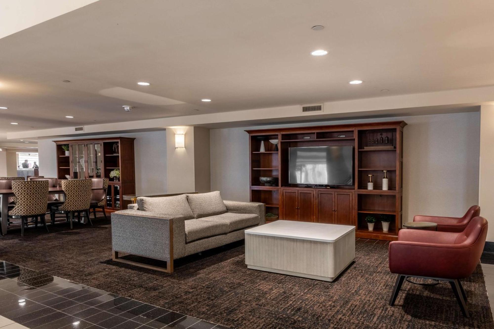 Drury Plaza Hotel Broadview Уичита Экстерьер фото